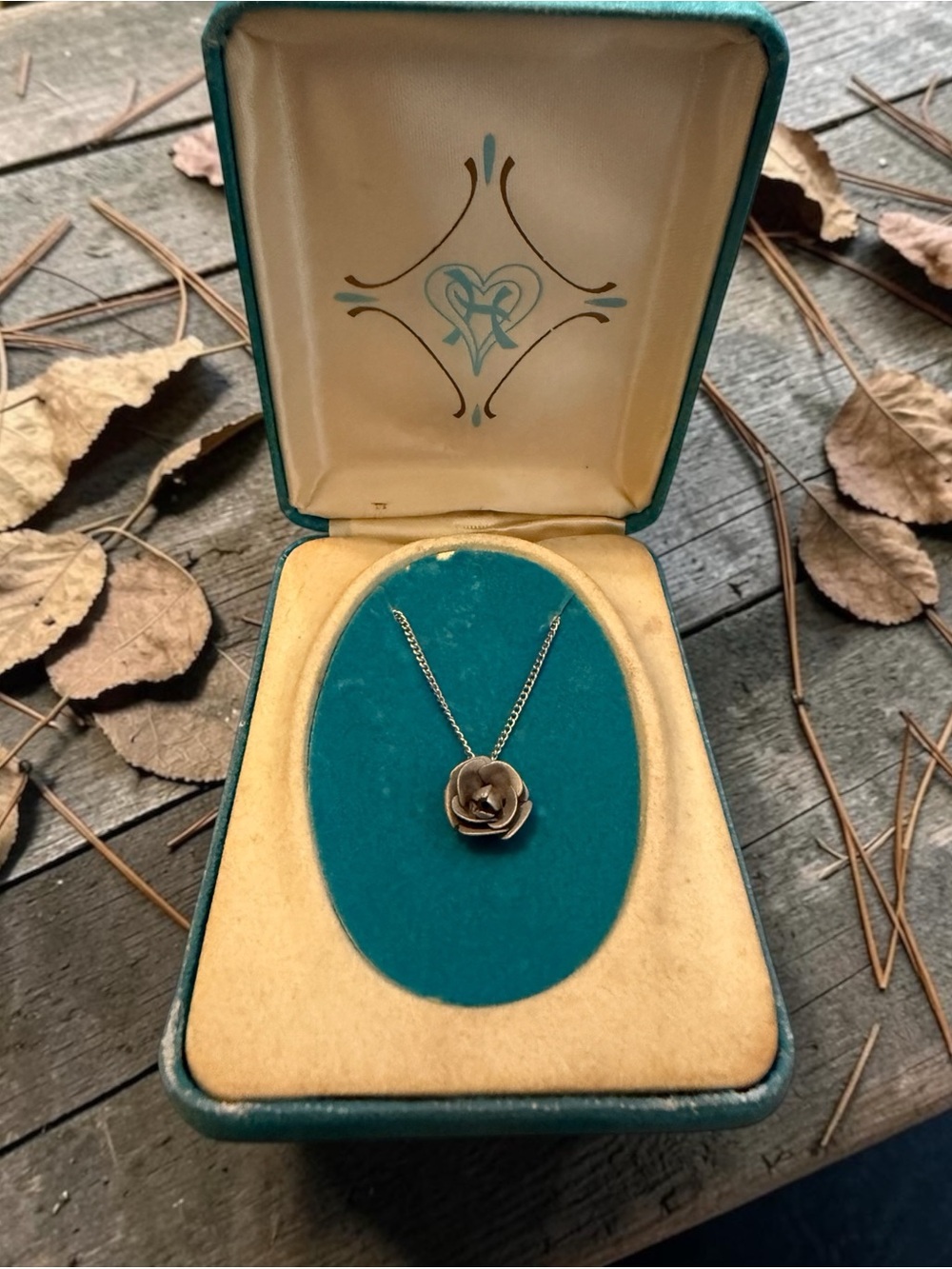 Vintage Silver tone Rose Pendant Necklace